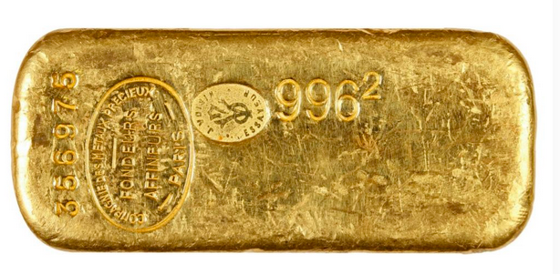 Photo SC GOLD : lingot coulé CMP, marqué 996,2 ‰, soit 99,62 % d’or.